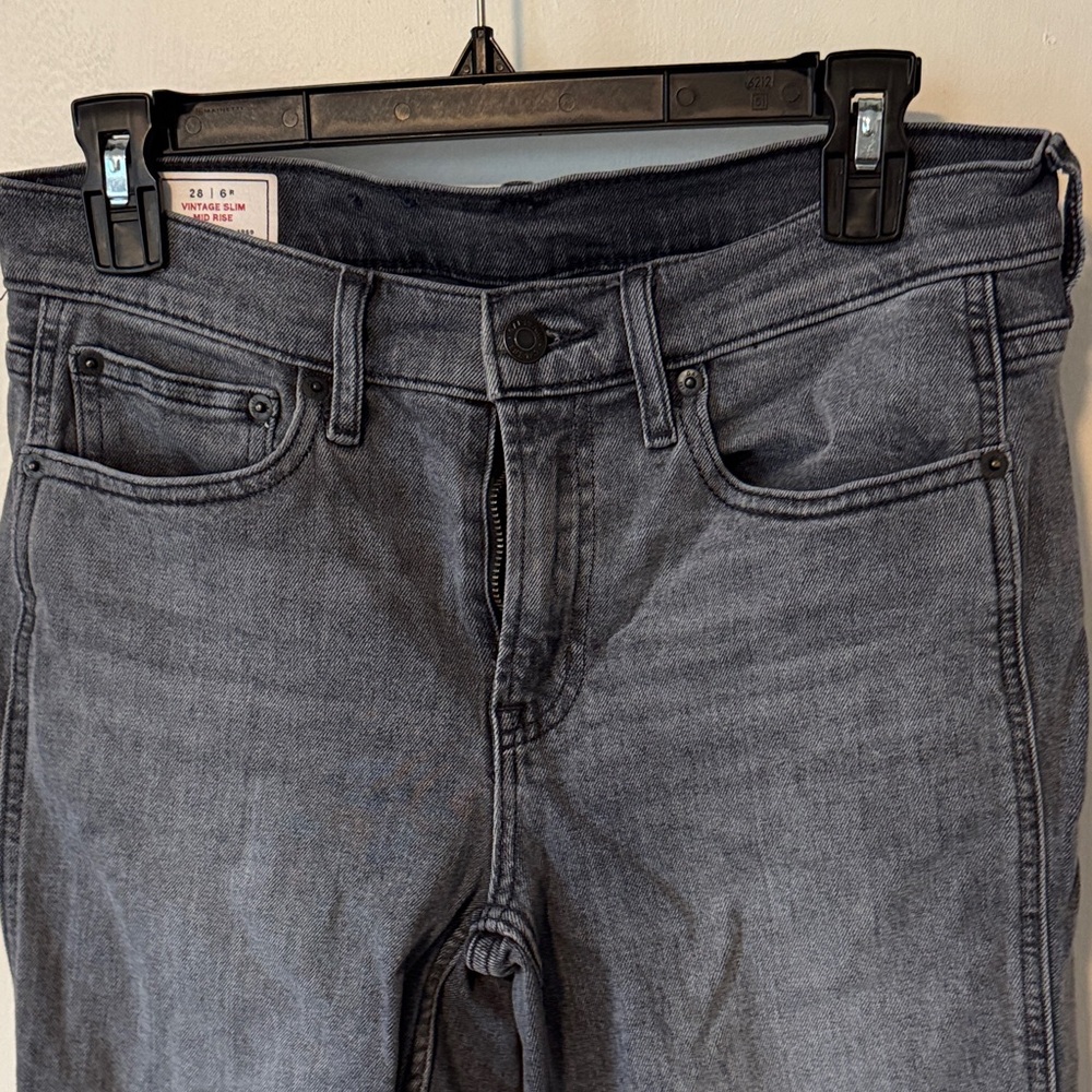 Gap women’s gray vintage slim mid rise Jeans
